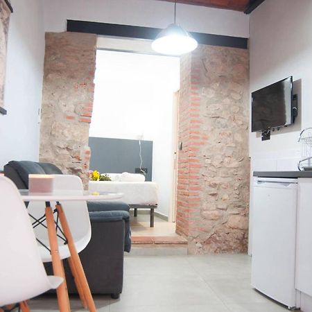 Caleros 8 Estudio - Apartamentos De La Parte Antigua De Caces Zewnętrze zdjęcie