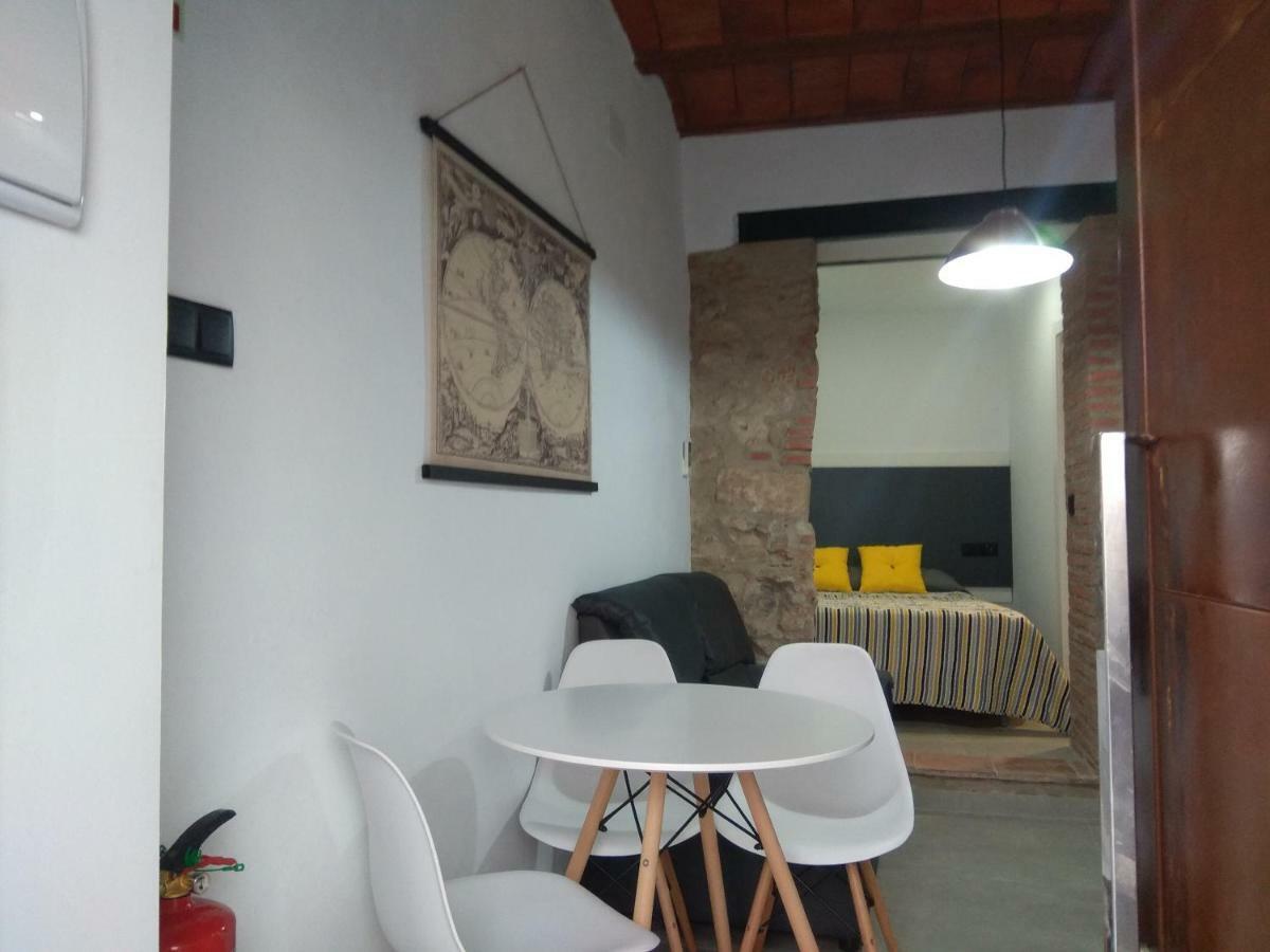 Caleros 8 Estudio - Apartamentos De La Parte Antigua De Caces Zewnętrze zdjęcie